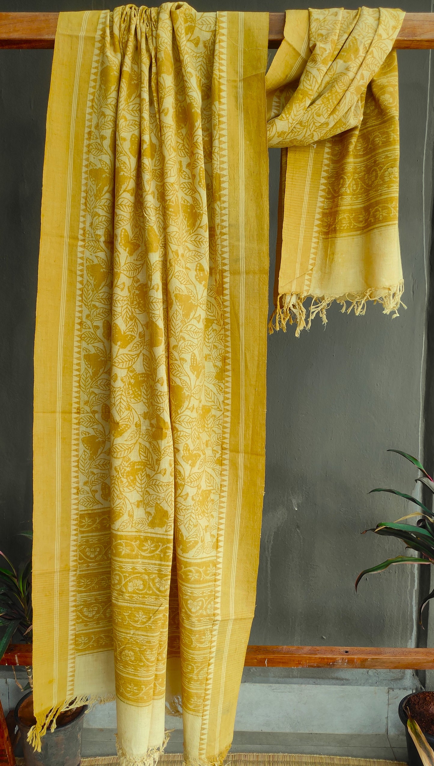 KALAMKARI DUPATTA : ANAR YELLOW : BEIGE