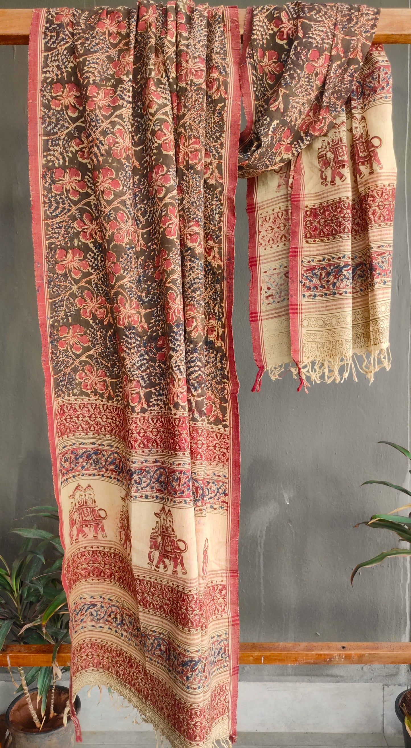 KALAMKARI DUPATTA : ALIZARIN RED : OLIVE GREEN : INDIGO