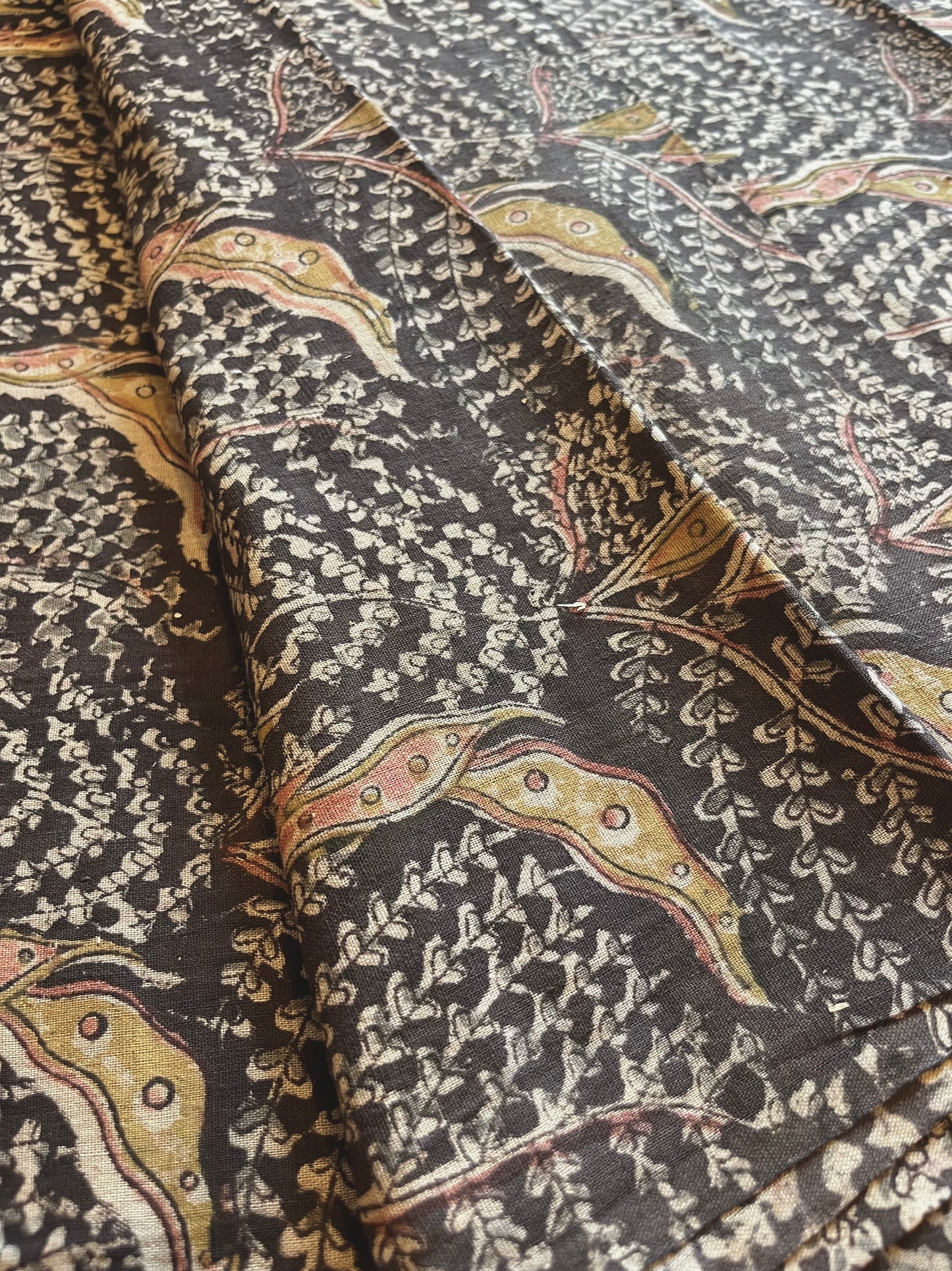 KALAMKARI : BLACK : OLIVE GREEN : ALIZARIN RED