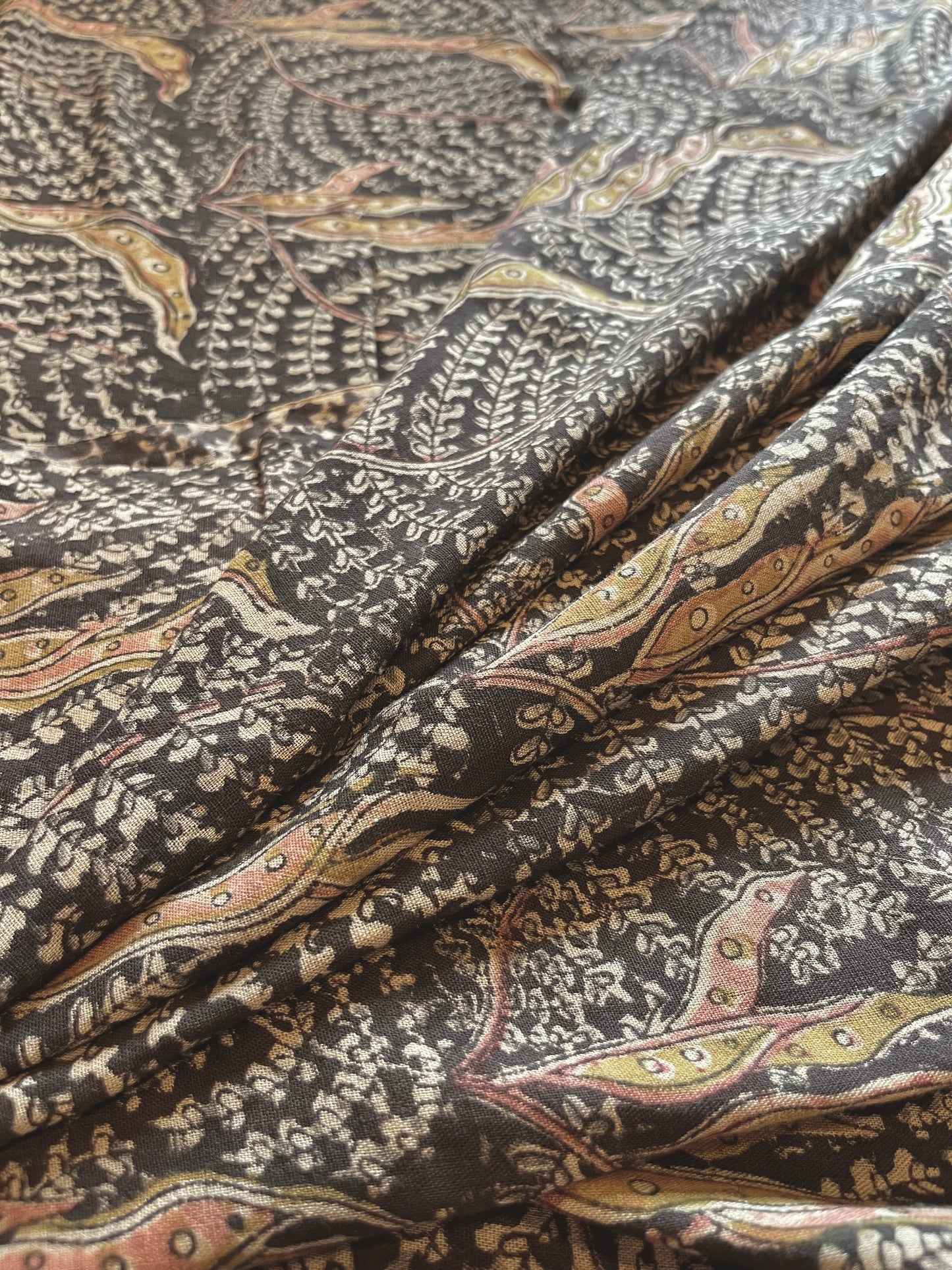 KALAMKARI : BLACK : OLIVE GREEN : ALIZARIN RED