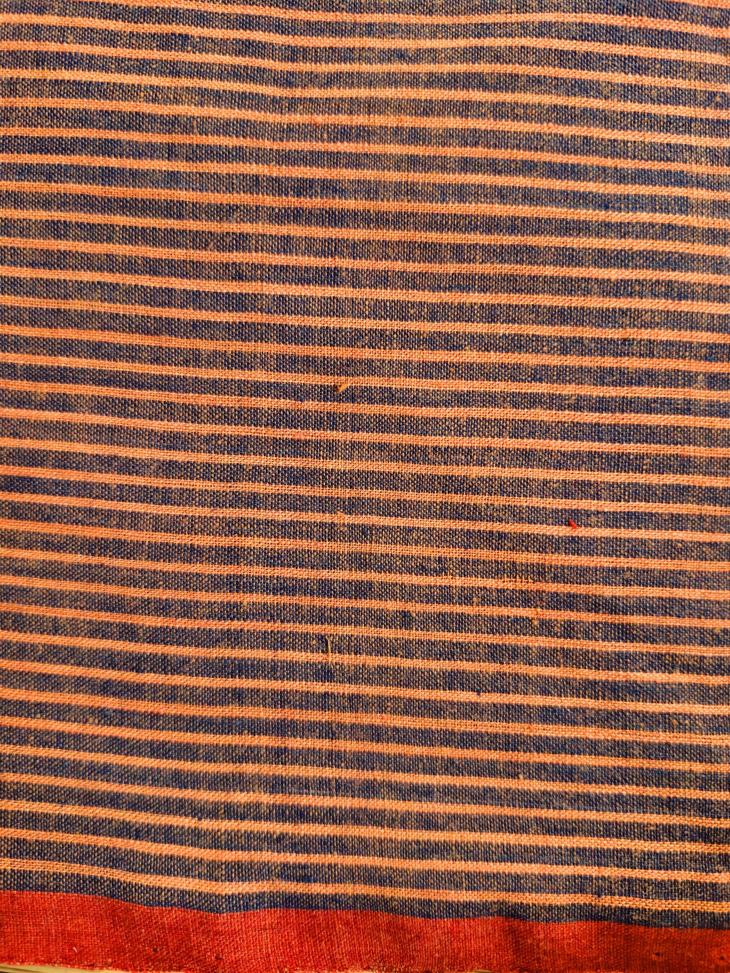 GEOMETRIC FABRIC : MANJISTHA BRICK RED :DARK INDIGO