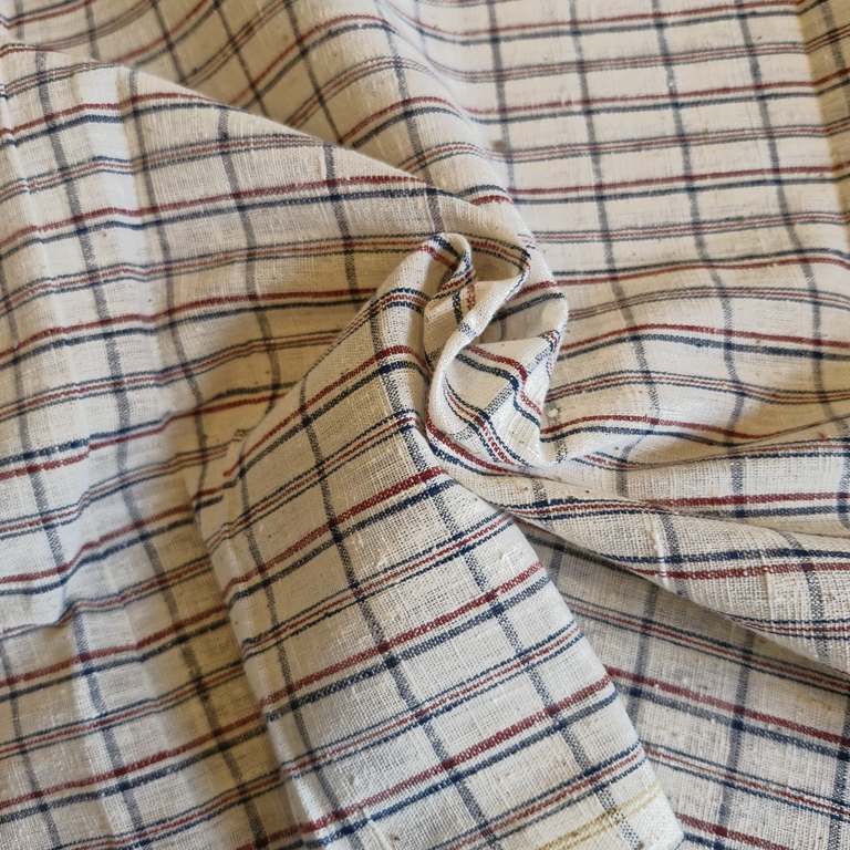 ORGANIC GEOMETRIC FABRIC: ALIZARIN RED:KORA :INDIGO