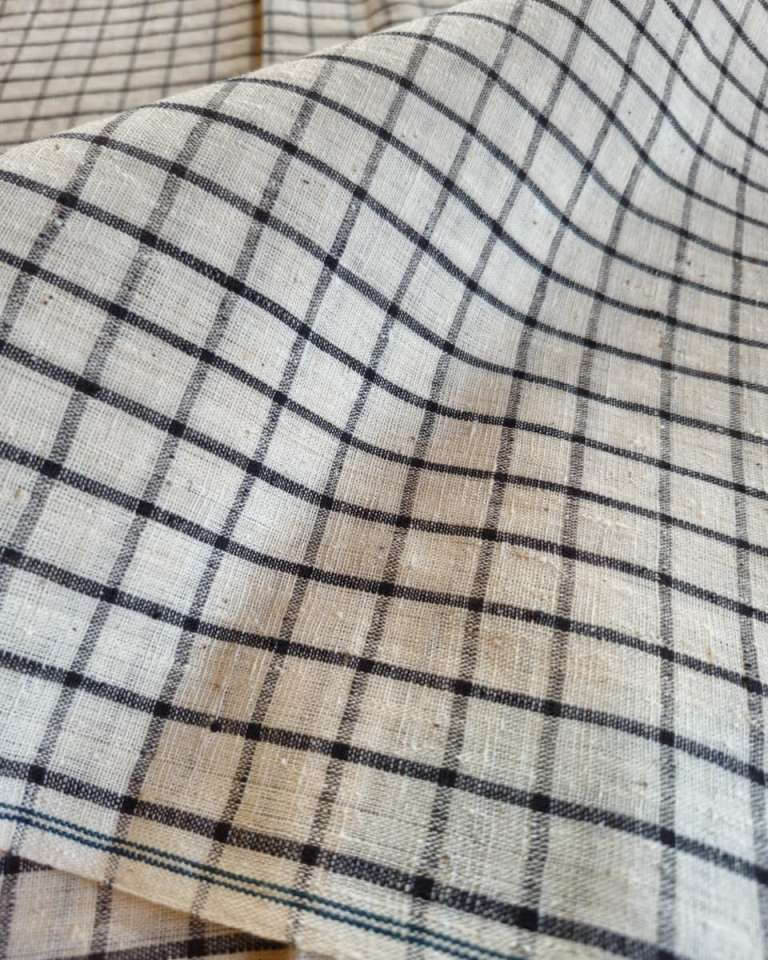 ORGANIC GEOMETRIC FABRIC: BLACK: KORA