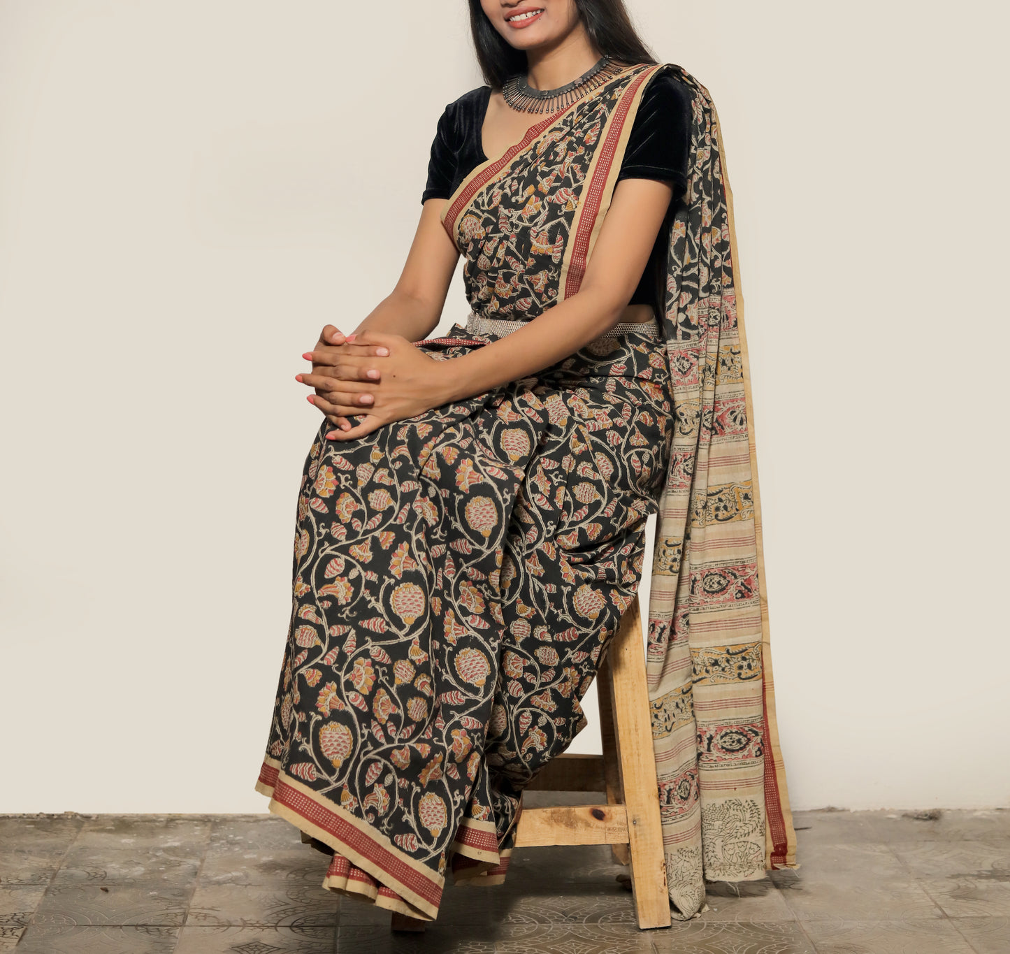 KALAMKARI SAREE : BLACK : MANJISHTHA BRICK RED : ANAR YELLOW