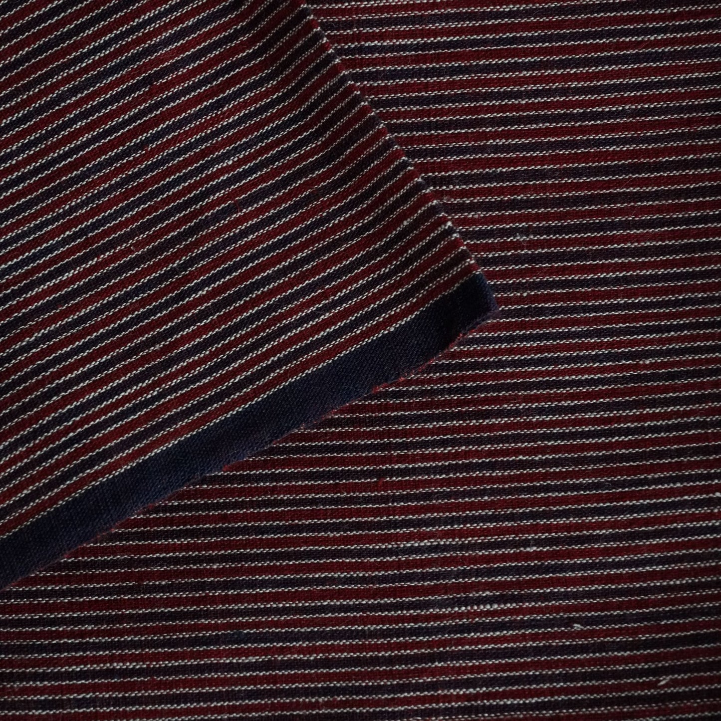 GEOMETRIC FABRIC : INDIGO : ALIZARIN : KORA