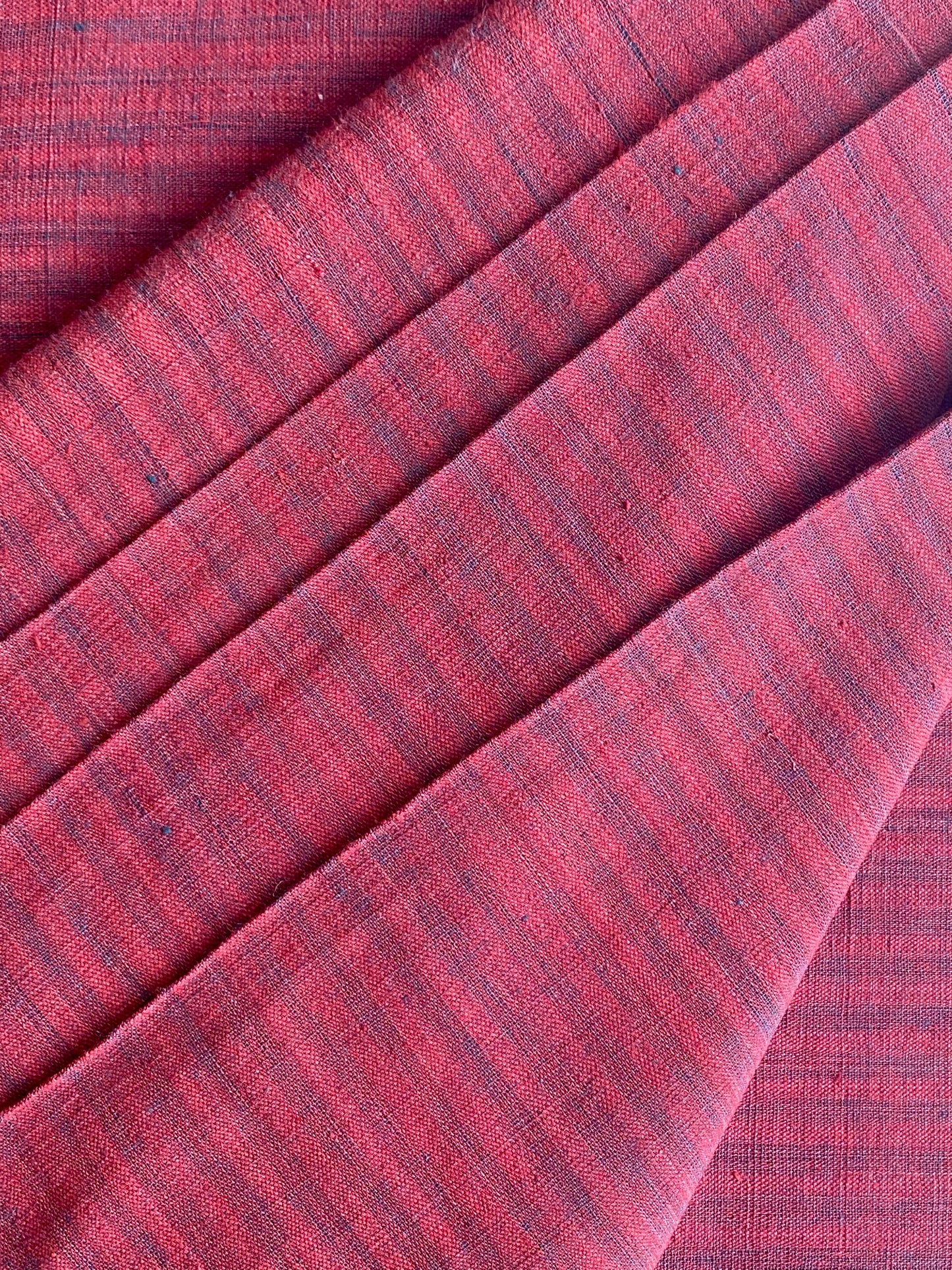 GEOMETRIC FABRIC : ALIZARIN RED : INDIGO GREEN