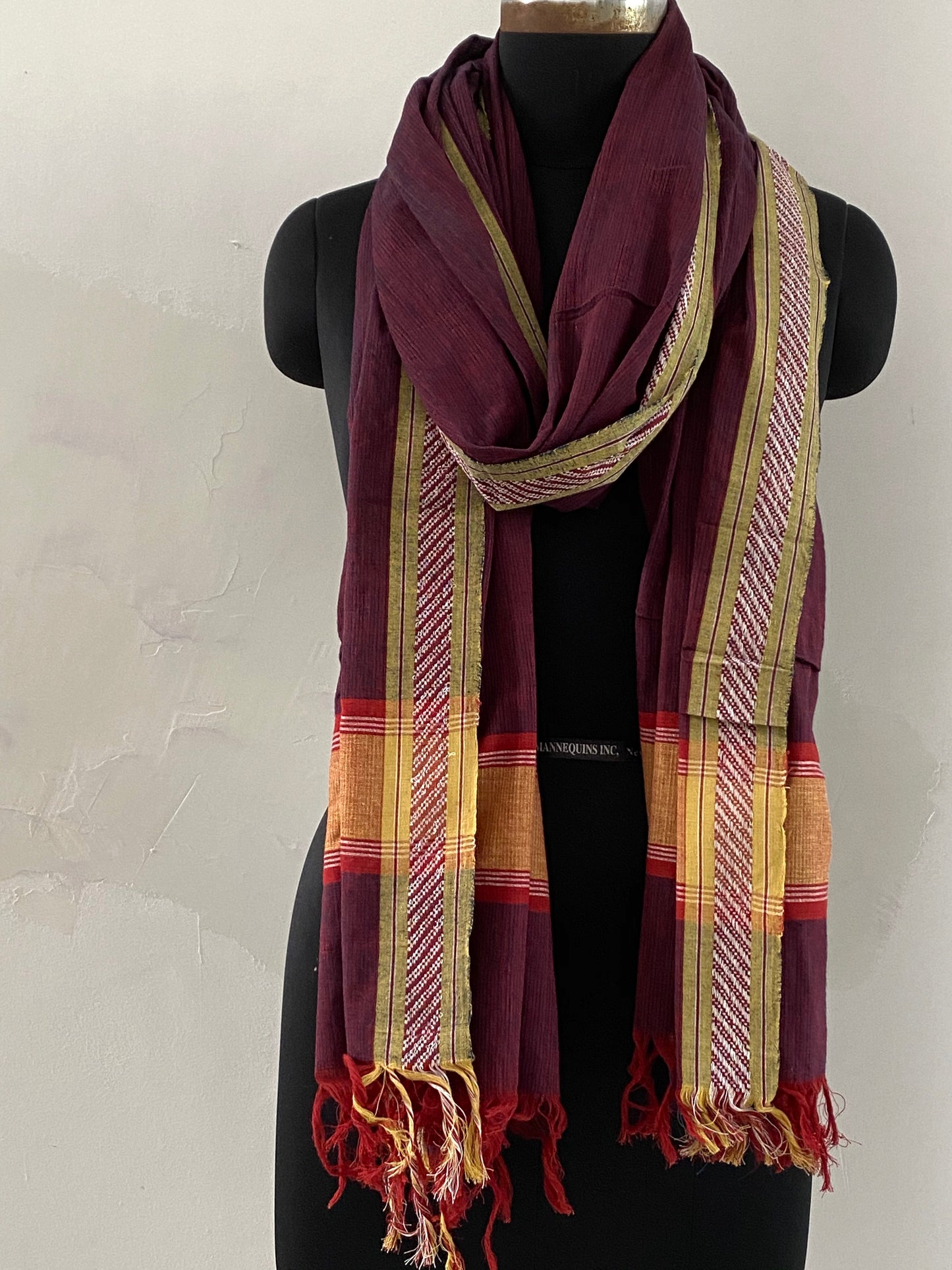 LIGHTWEIGHT CROSS COLOUR DUPATTA : ALIZARIN RED : DARK INDIGO