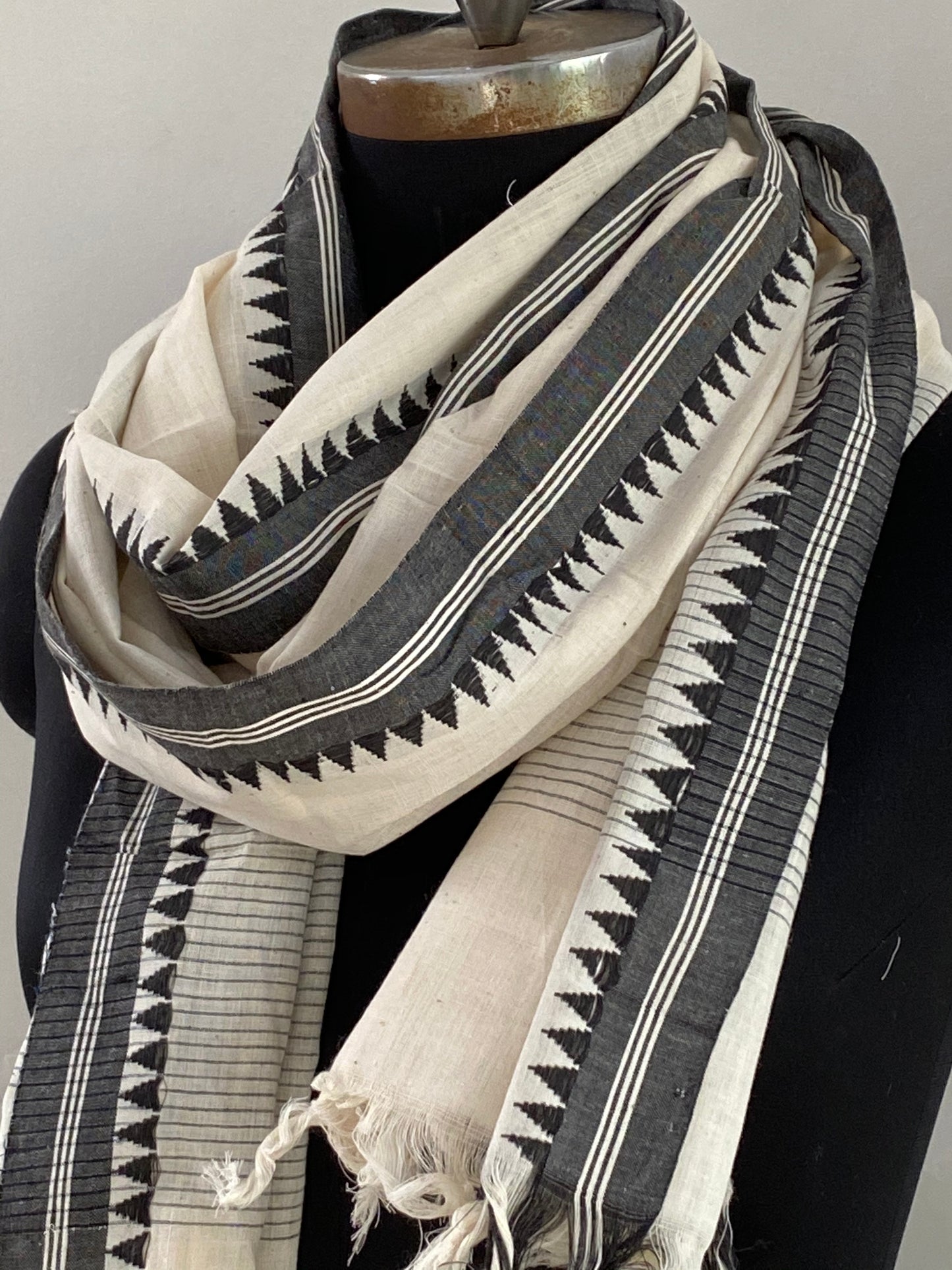 SOLID DUPATTA : KORA : BLACK