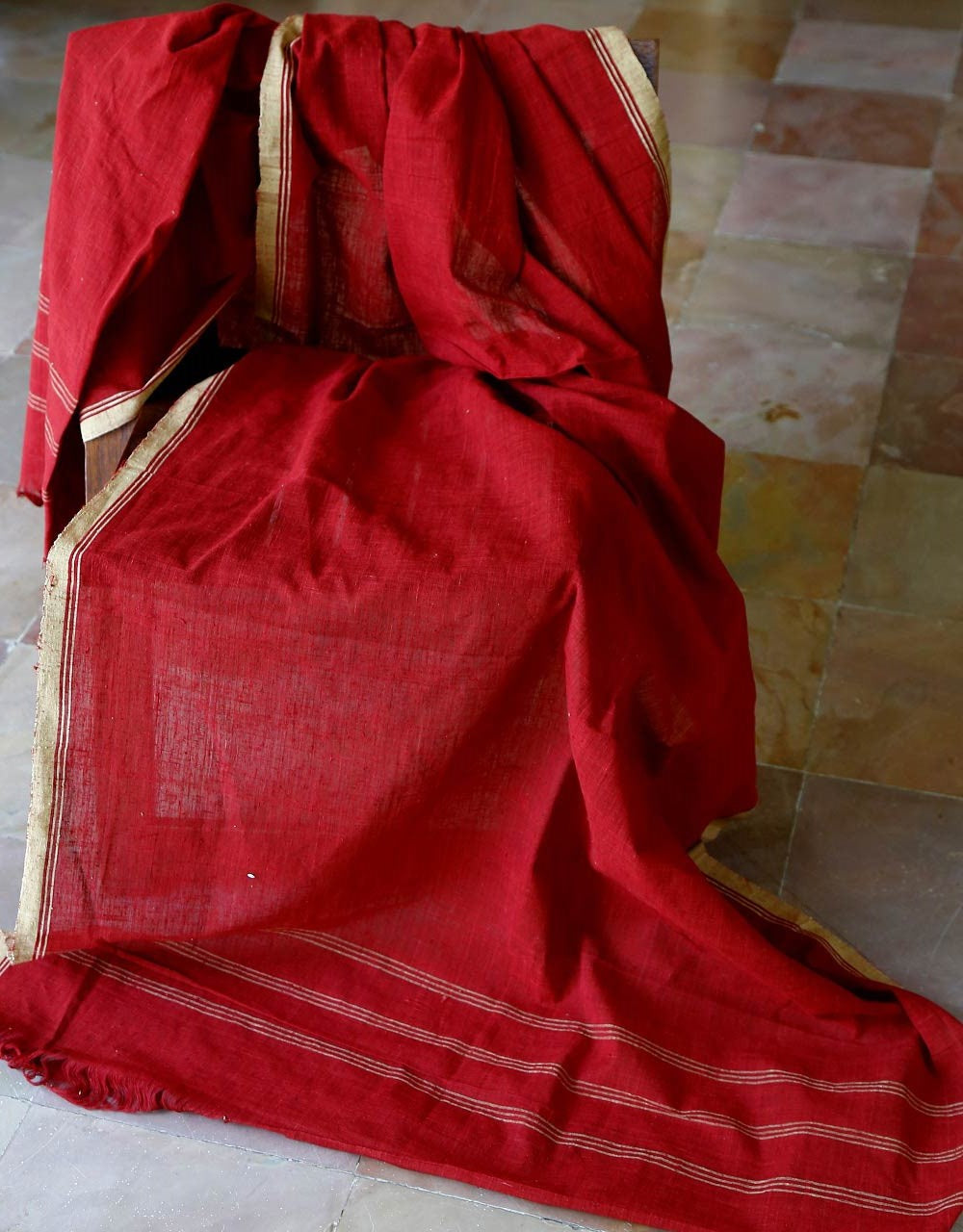 SOLID DUPATTA : ALIZARIN RED
