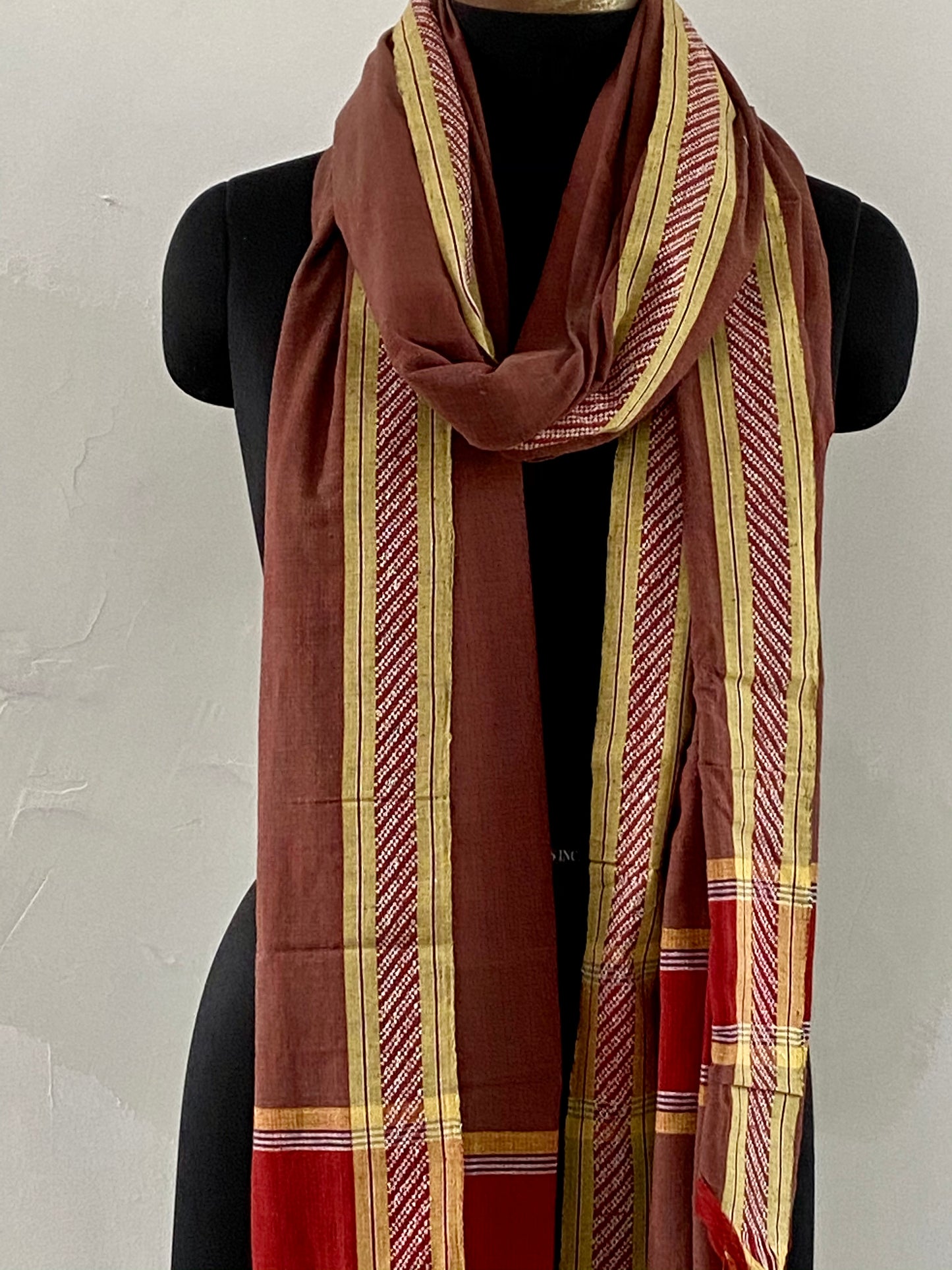 LIGHTWEIGHT CROSS COLOUR DUPATTA : KATHA BROWN : ANAR GREEN