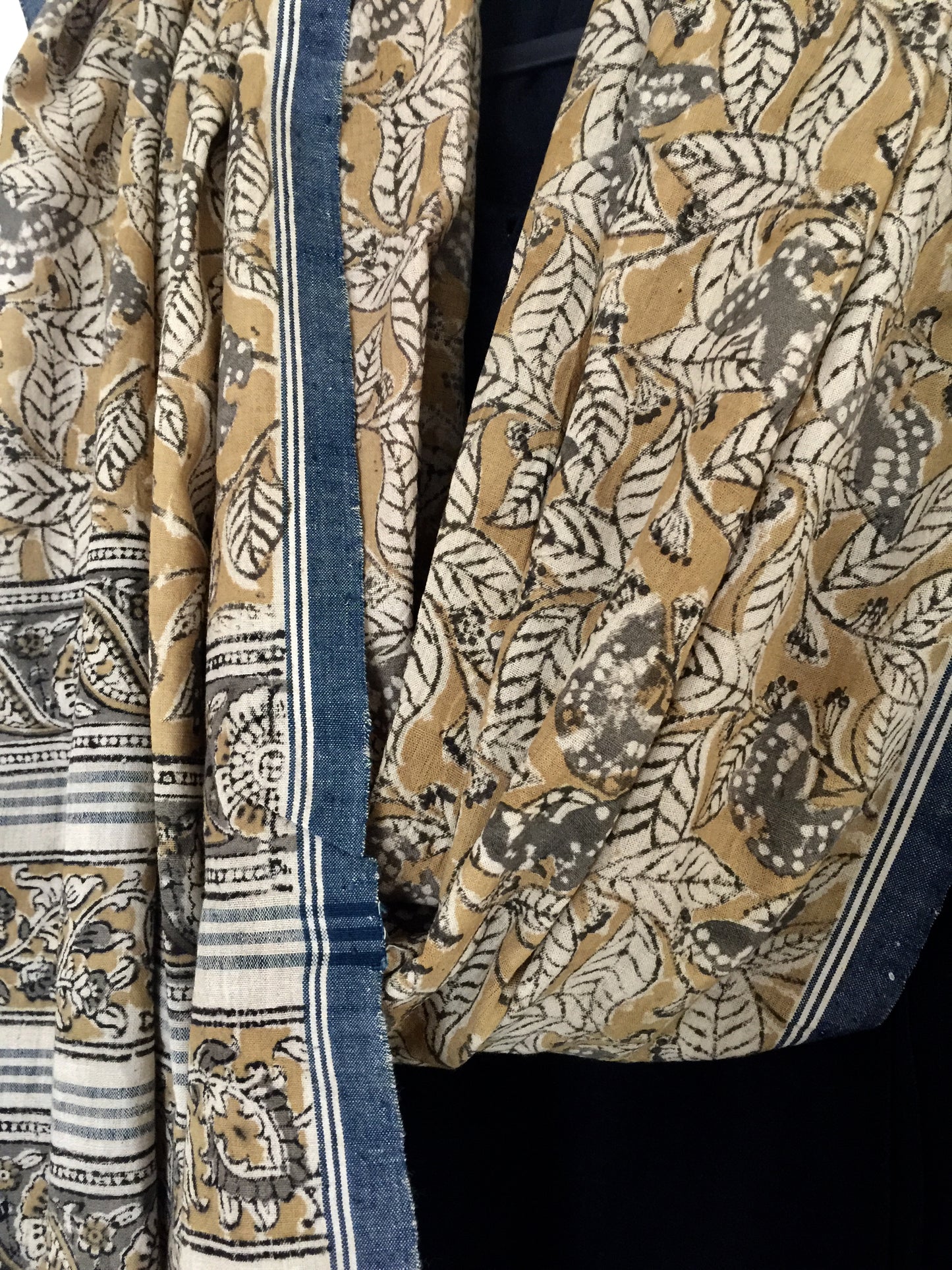 KALAMKARI DUPATTA : ANAR YELLOW : LIGHT MEHNDI GREEN : KORA