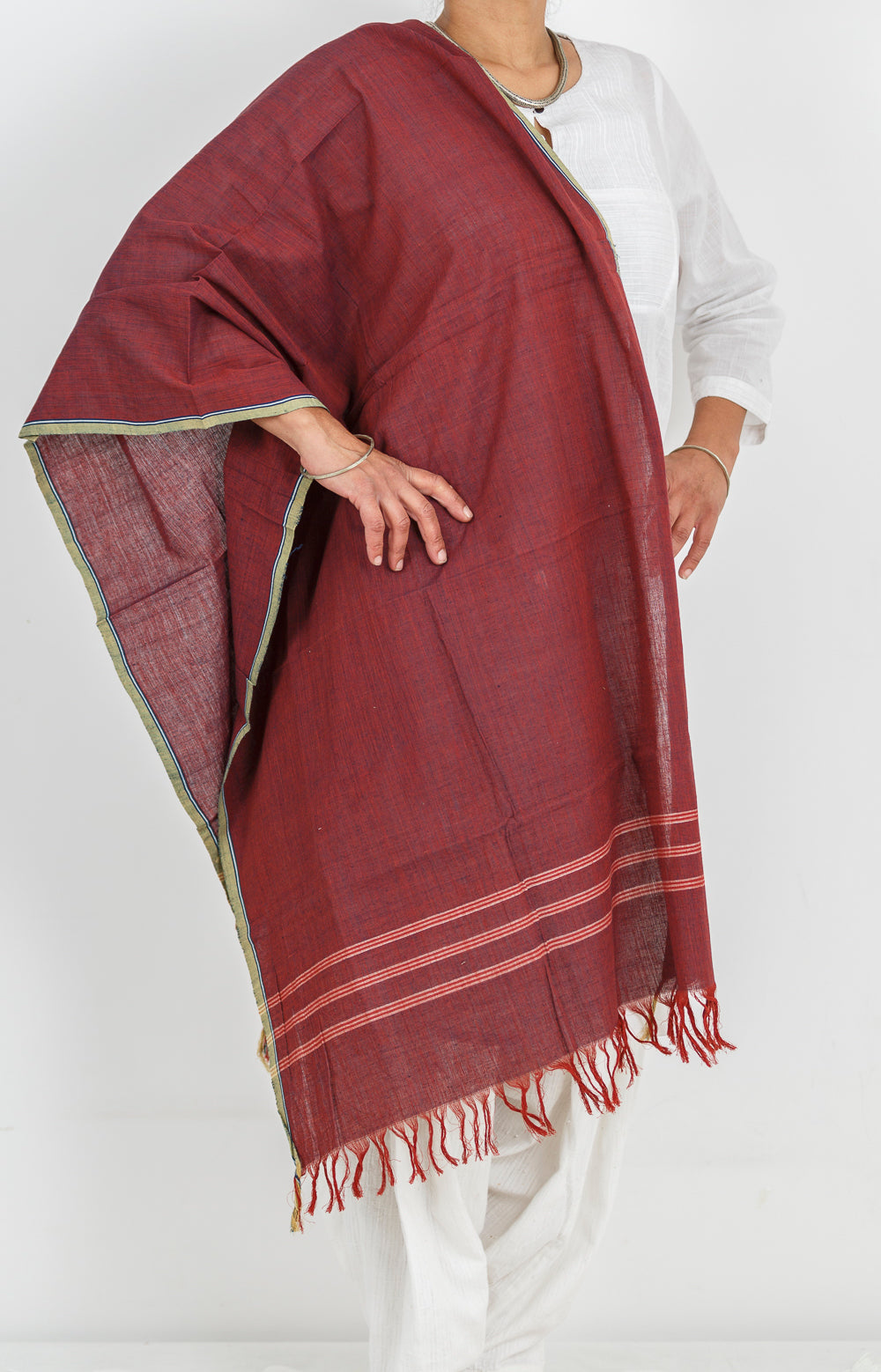 CROSS COLOUR STOLE : ALIZARIN RED : DARK INDIGO