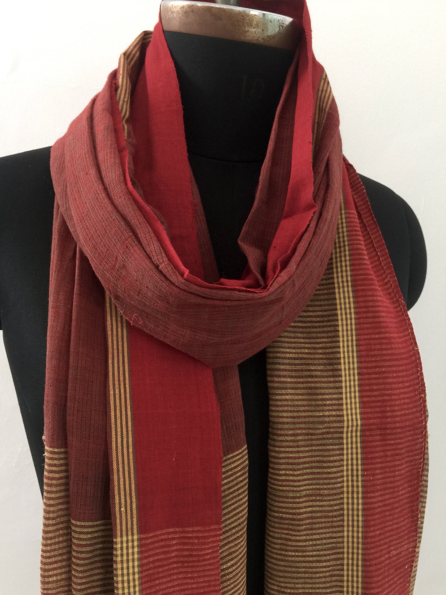 STOLE : ANAR GREEN : ALIZARIN RED