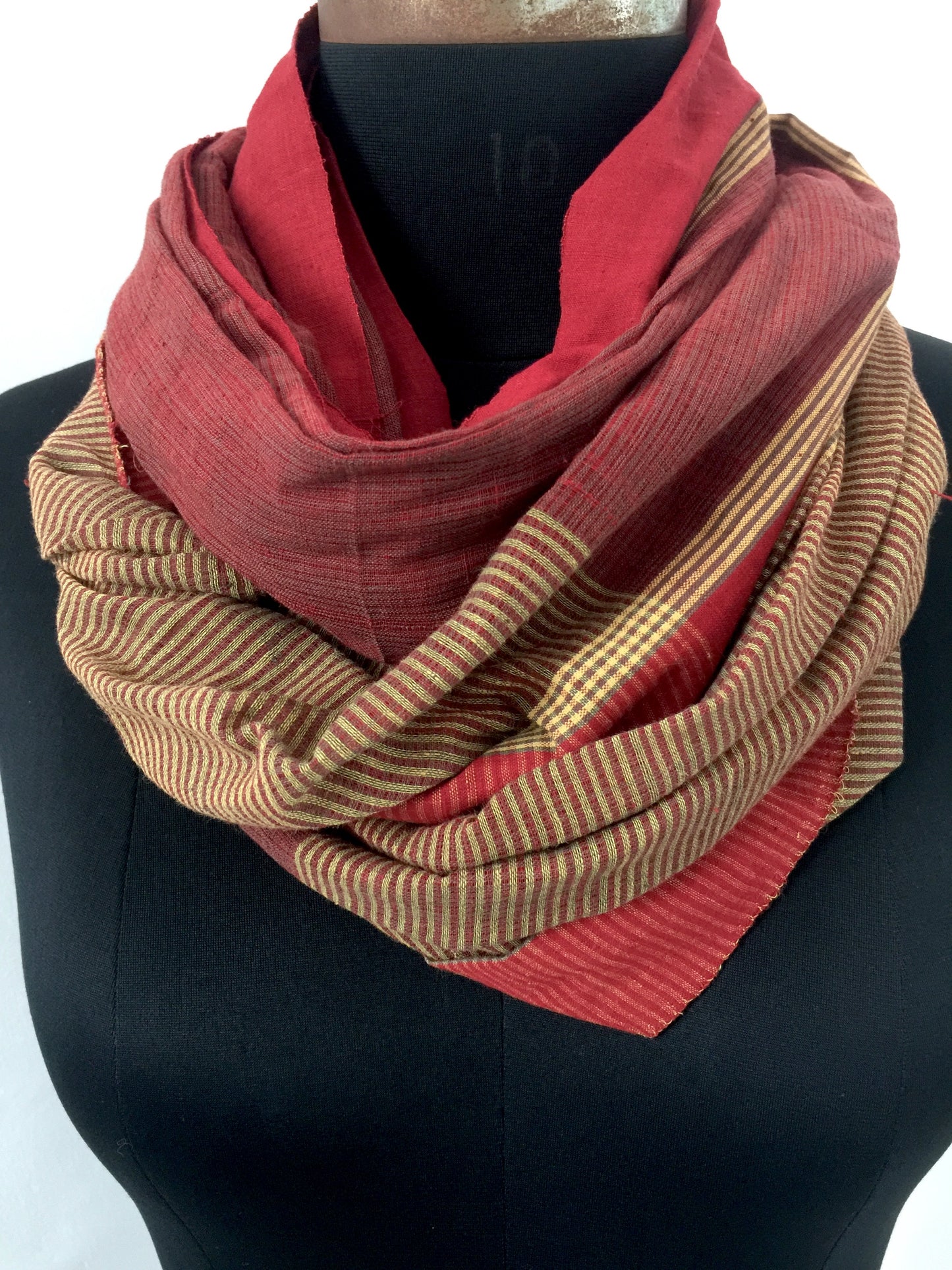STOLE : ANAR GREEN : ALIZARIN RED