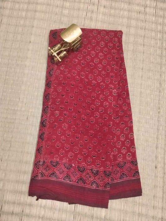 AJRAKH SAREE : ALIZARIN RED : BLACK