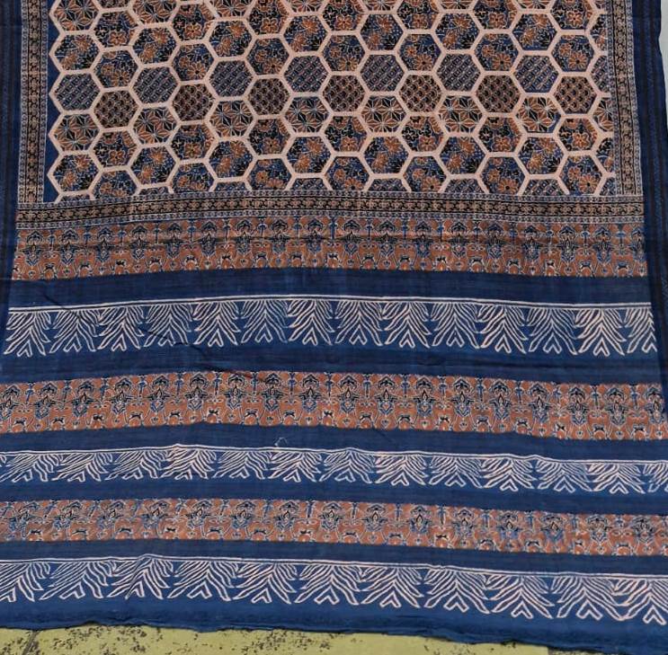 AJRAKH SAREE : INDIGO : BRICK RED  : BLACK