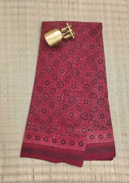 AJRAKH SAREE : ALIZARIN RED : BLACK