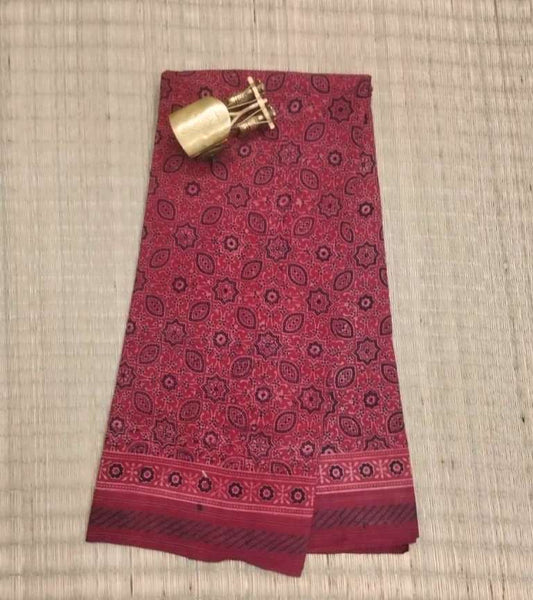 AJRAKH SAREE : ALIZARIN RED : BLACK