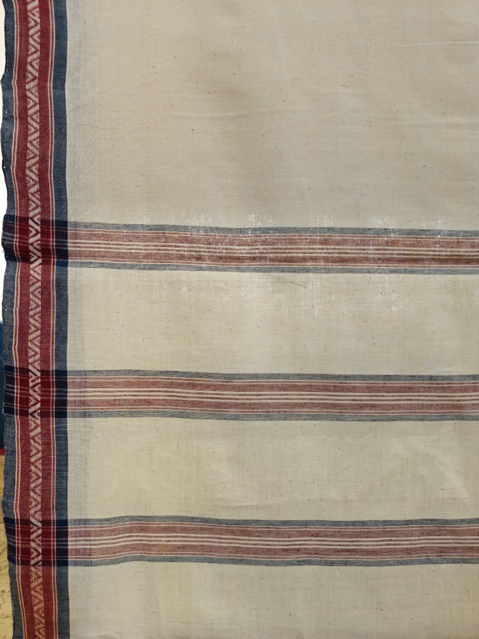 SOLID SAREE : KORA : DARK INDIGO : ALIZARIN RED ..