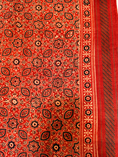 AJRAKH SAREE : ALIZARIN RED : BLACK