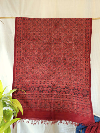 AJRAKH DUPATTA : ALIZARIN RED:BLACK: