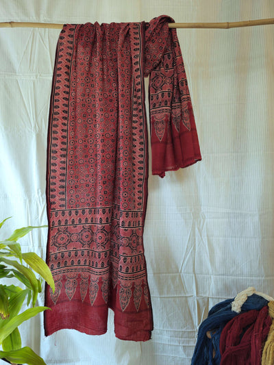 AJRAKH DUPATTA : ALIZARIN RED :BLACK