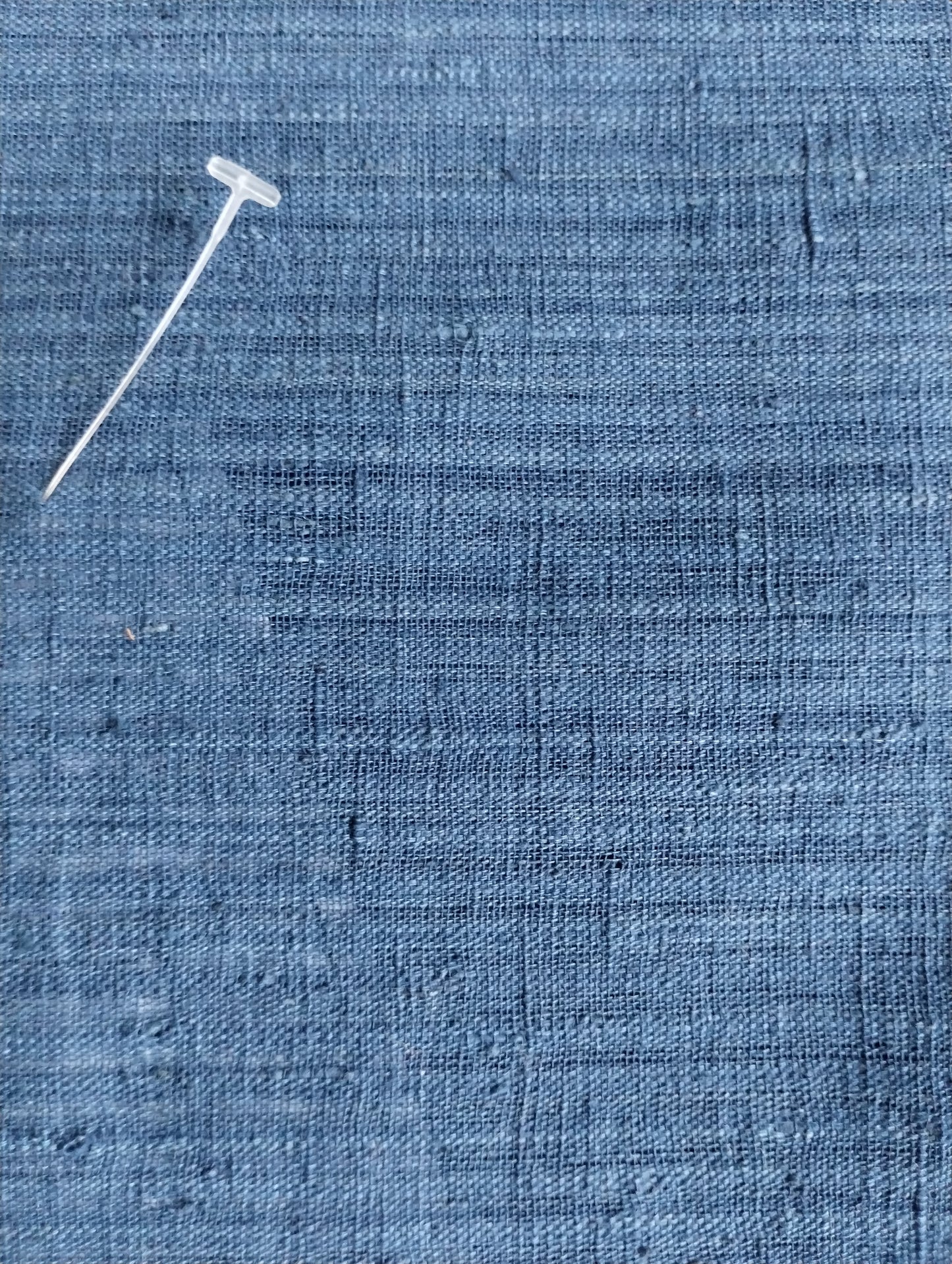 ORGANIC GEOMETRIC FABRIC : INDIGO BLUE DENT